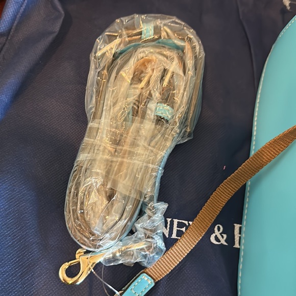 NWT Dooney & Bourke Aqua crossbody bag - Picture 4 of 10
